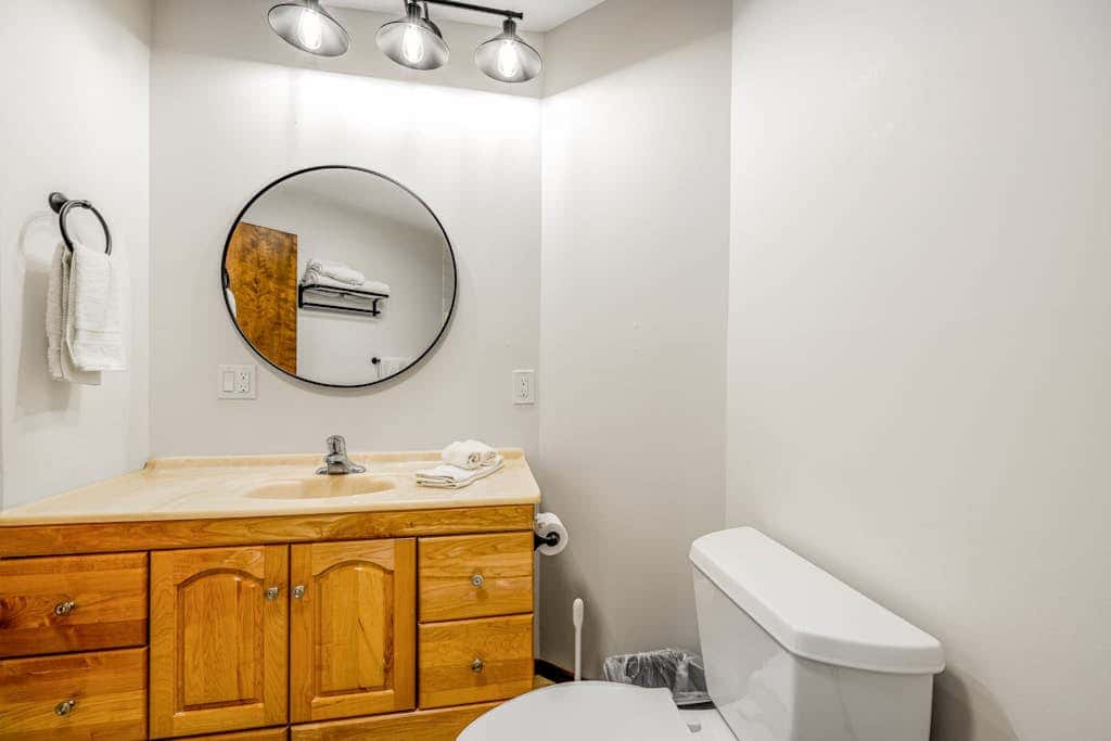 House in Black Butte Ranch with shared amenities