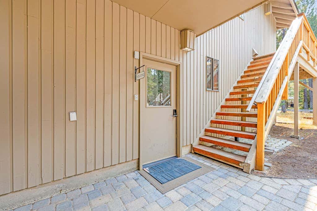 House in Black Butte Ranch with shared amenities