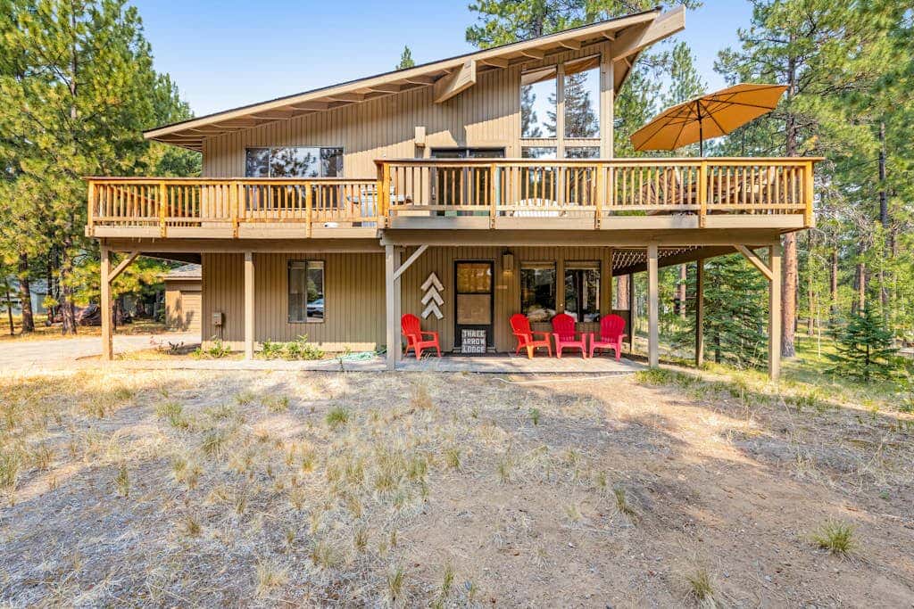 House in Black Butte Ranch with shared amenities