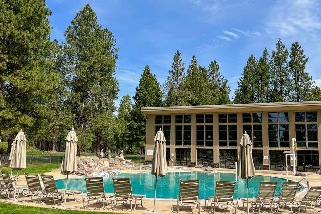 House in Black Butte Ranch with shared amenities