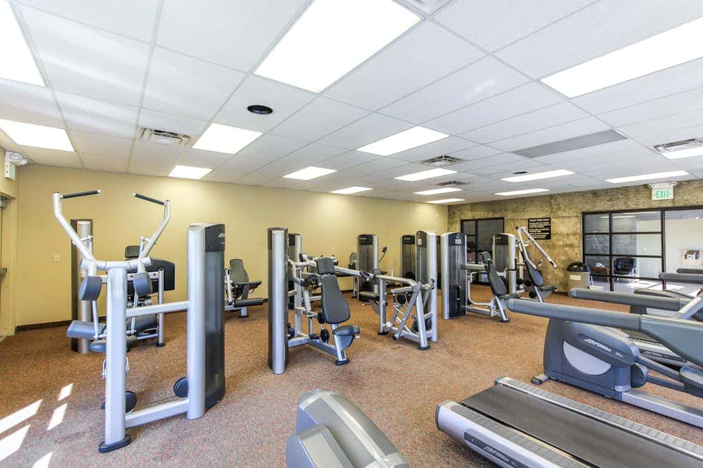Relaxation & Adventure in Eagle Crest - Charming Townhouse with Resort Amenities