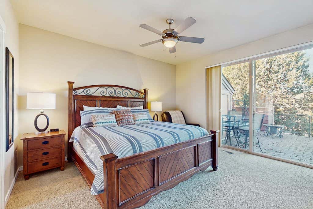 Dog-friendly townhome with mountain views, pools, hot tubs, fitness room, & W&D