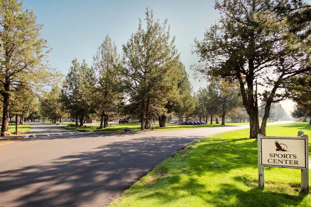 Dog-friendly townhome with mountain views, pools, hot tubs, fitness room, & W&D