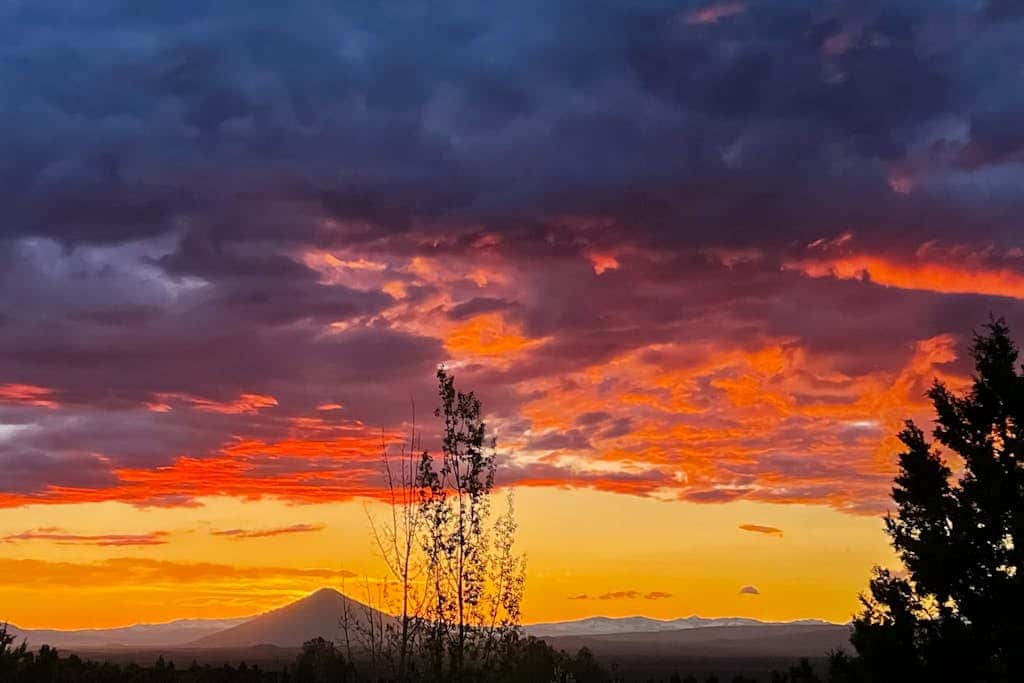 Dog-friendly townhome with mountain views, pools, hot tubs, fitness room, & W&D