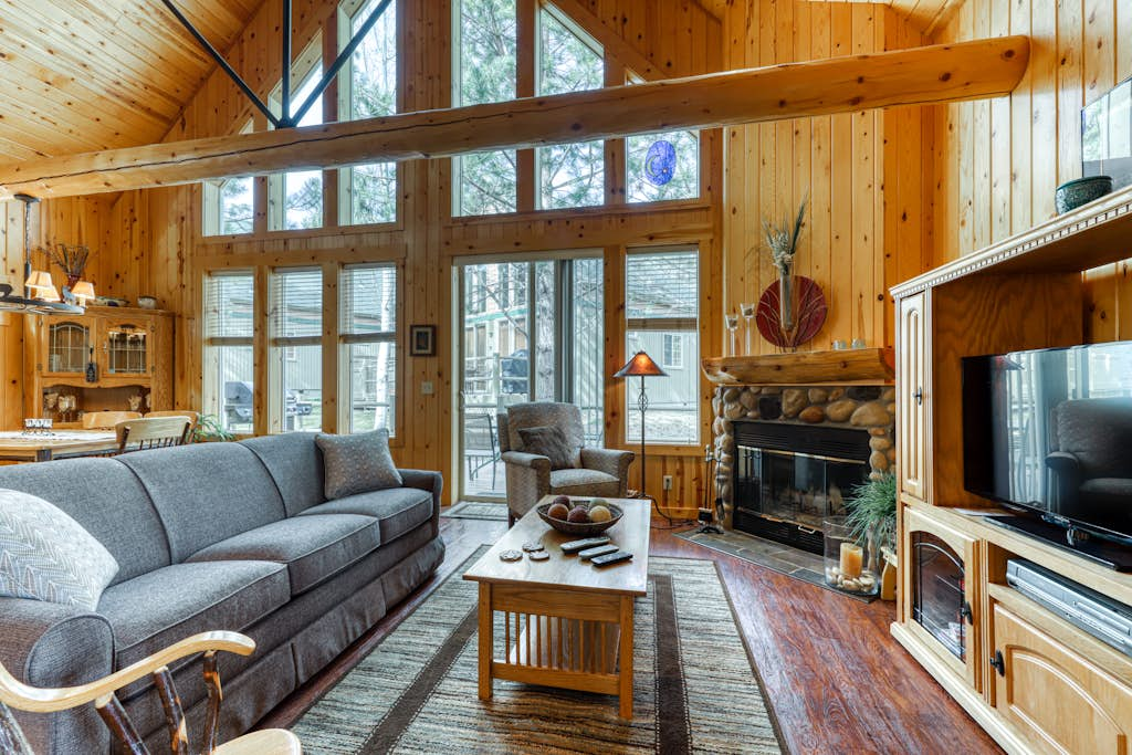 Charming resort home with fireplace, deck, gas grill, and gas stone fireplace