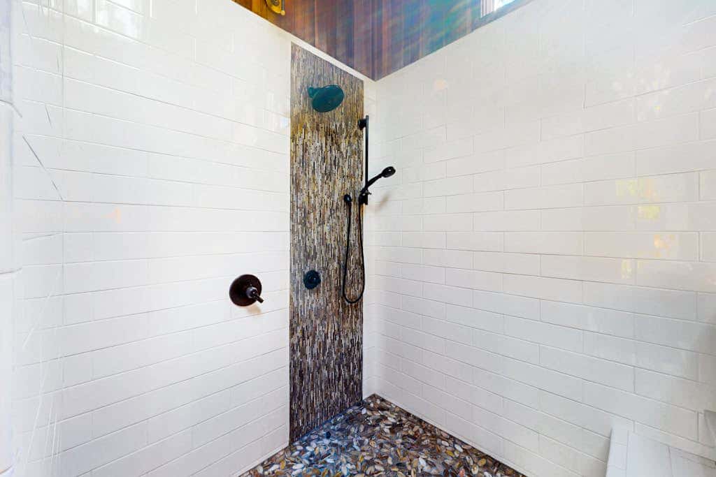 A modern mountain retreat designed for gathering, comfort and connection