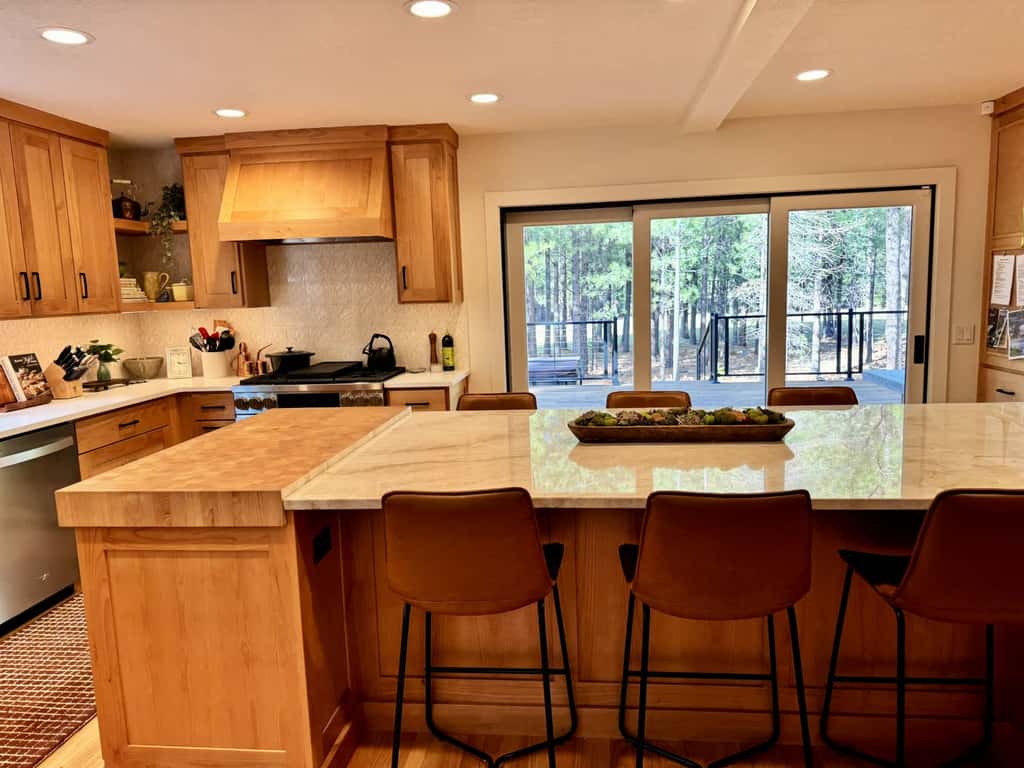 A modern mountain retreat designed for gathering, comfort and connection