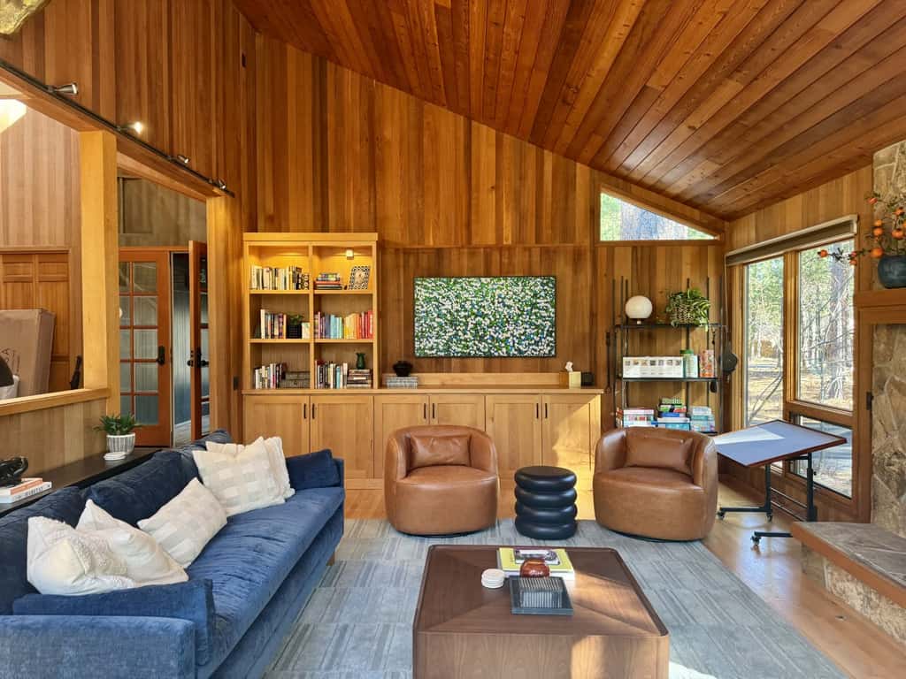 A modern mountain retreat designed for gathering, comfort and connection
