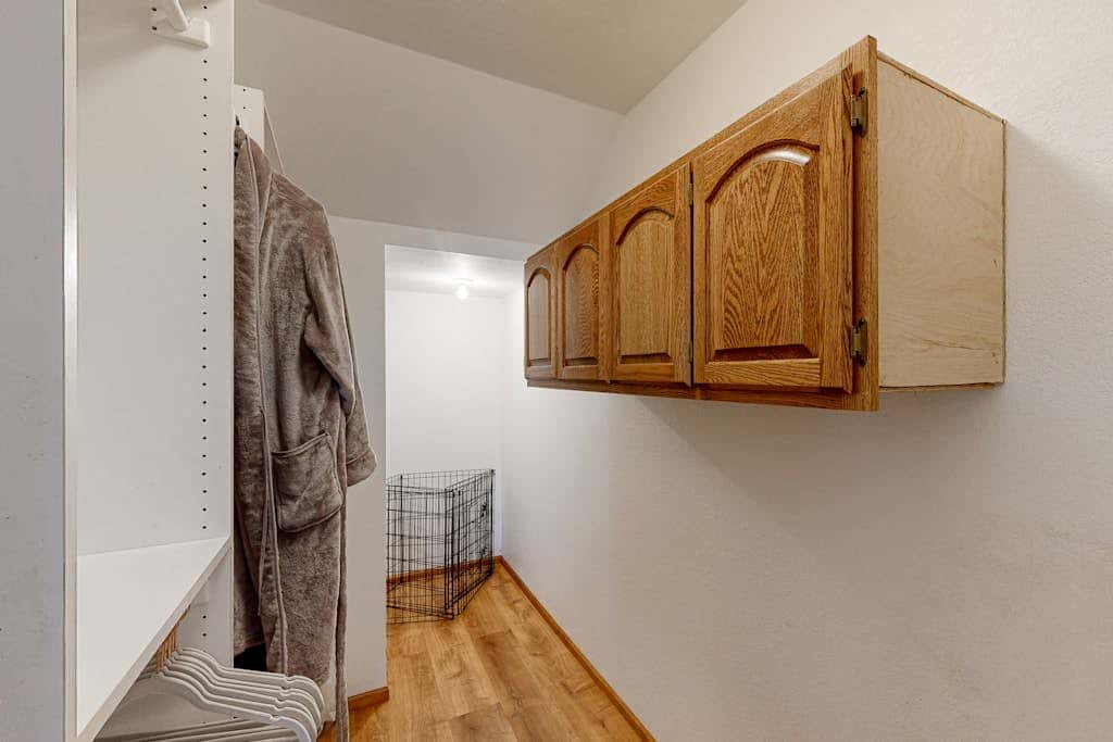 Cozy family-friendly home with game room, valley views, private hot tub, grill