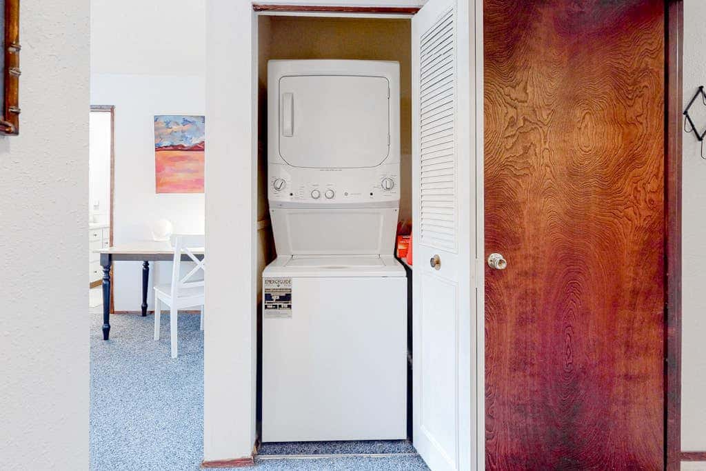 Delightful escape near downtown with shared pool & hot tub, rec room, & large deck