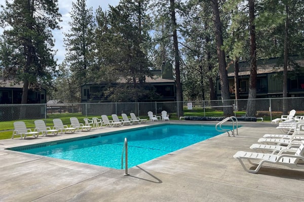 Fourth Sister Hideaway