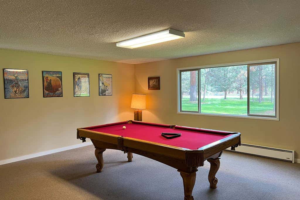 Delightful escape near downtown with shared pool & hot tub, rec room, & large deck