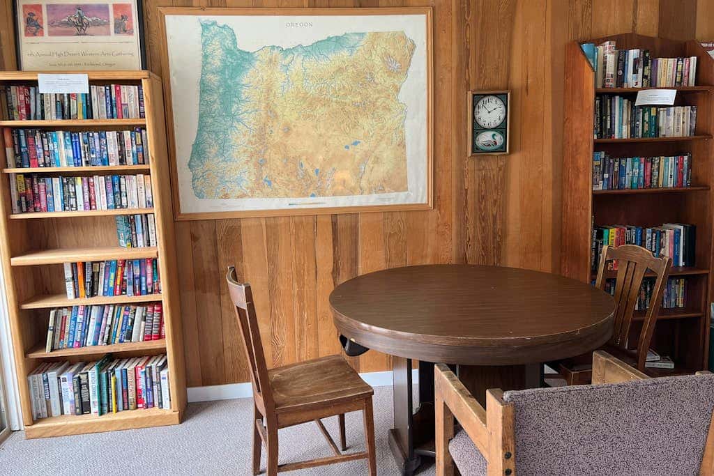 Delightful escape near downtown with shared pool & hot tub, rec room, & large deck