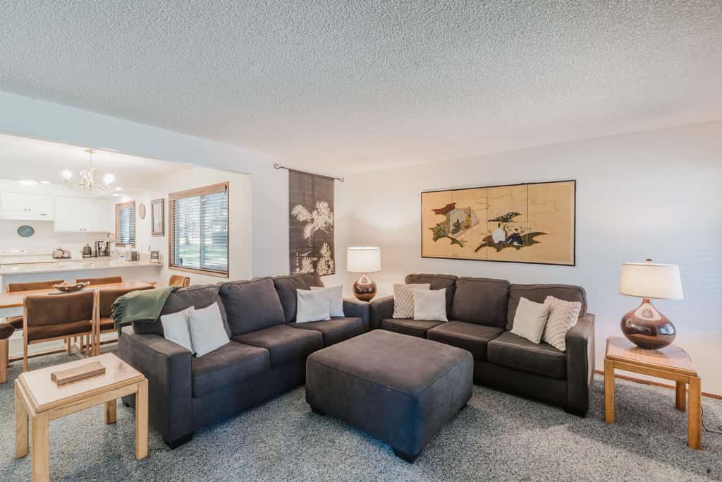Delightful escape near downtown with shared pool & hot tub, rec room, & large deck