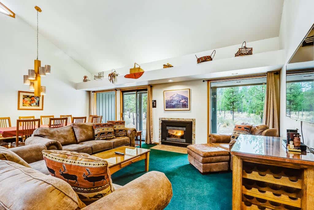 Lassen Lane 16
