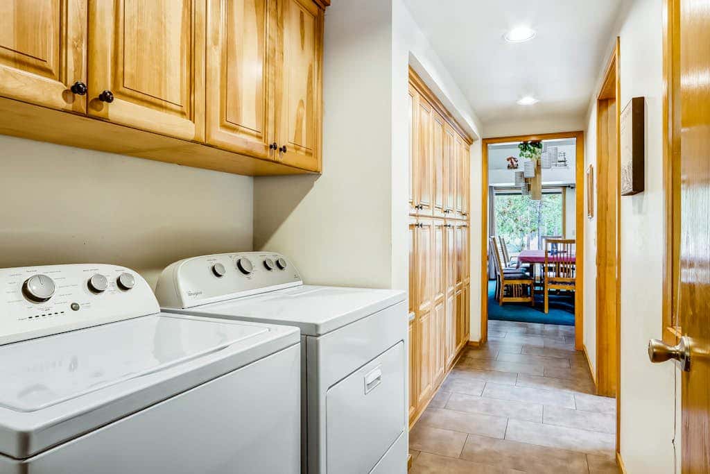 Vintage mountain home with private hot tub & SHARC access - dogs welcome