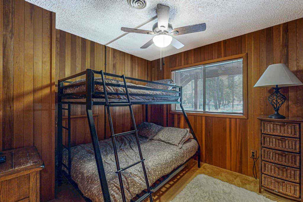 Inviting Updated Sunriver Home in Great Location with Large Deck, Private Hot Tub