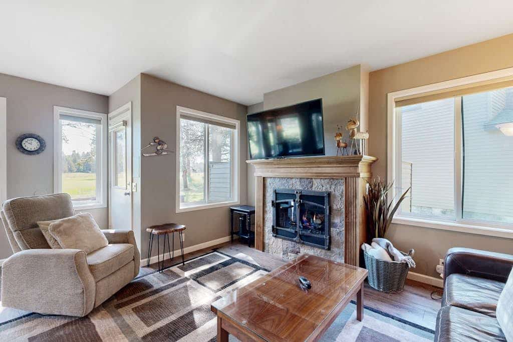 Eaglewood 16