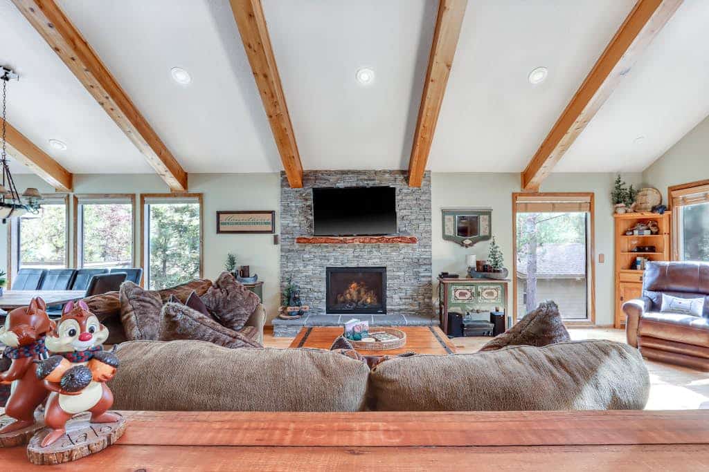 17 Loon Lane