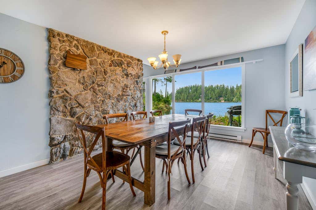 Waterfront retreat with lake views & private hot tub