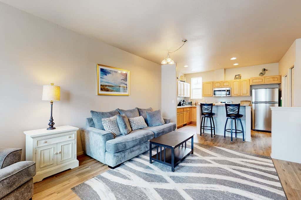 Dog-friendly condo with river views, private W&D, full kitchen, & great location