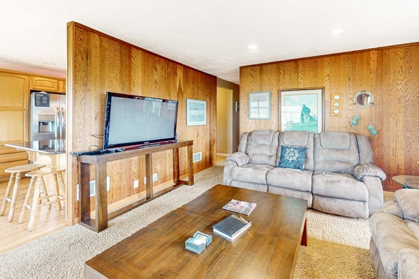 Sparkling Sands Oceanfront w Hot Tub