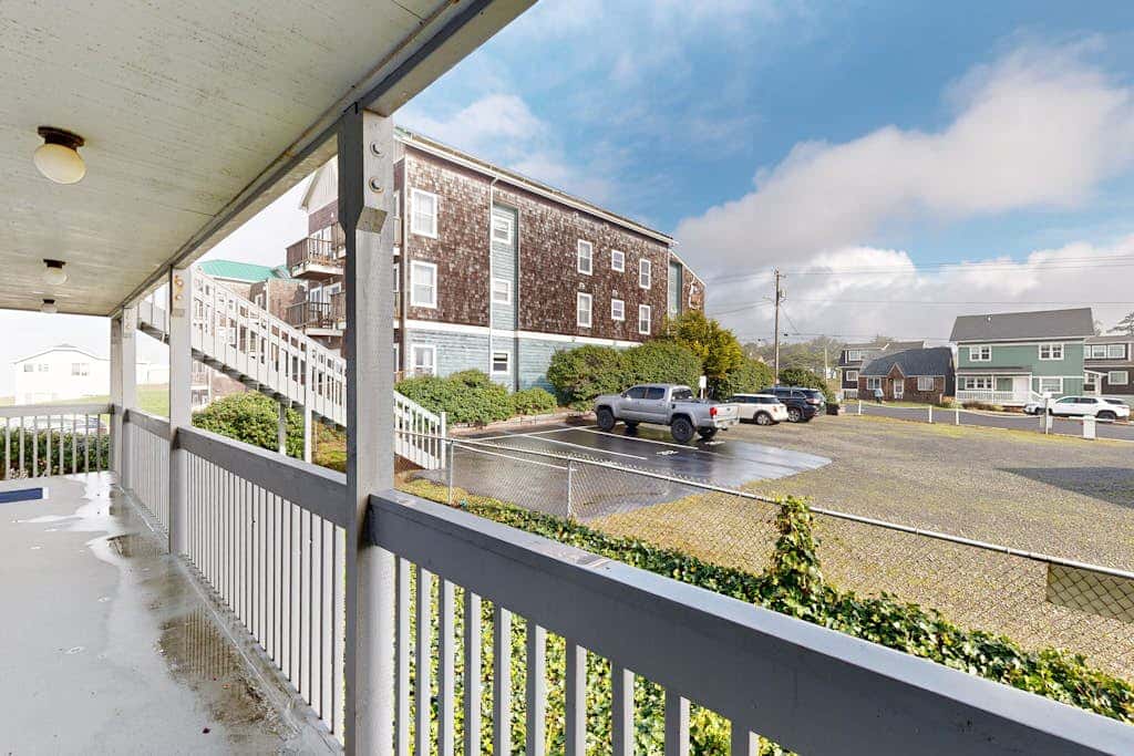Stylish Escape with Shared Pool, Direct Beach Access, Private Balcony & Ocean View