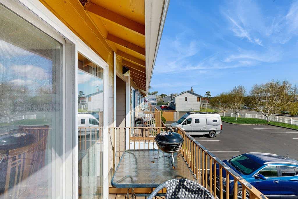 RiverWalk Cozy Condo
