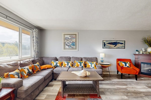 RiverWalk Cozy Condo
