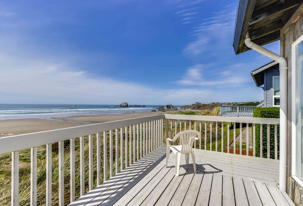 Dog-friendly oceanfront home with beach access, deck-minutes from town-EV Charger