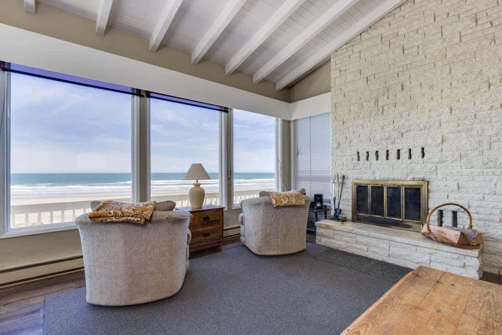 Dog-friendly oceanfront home with beach access, deck-minutes from town-EV Charger