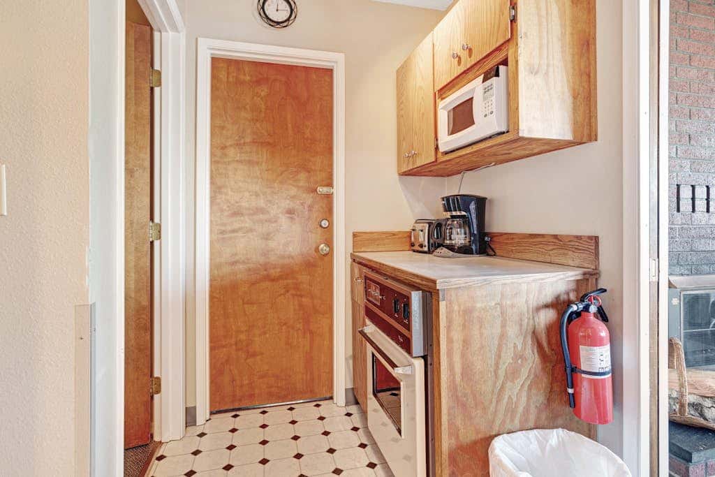 Dog-friendly oceanfront home with beach access, deck-minutes from town-EV Charger