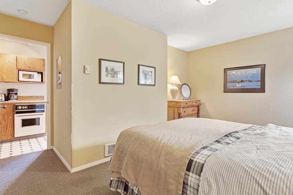 Dog-friendly oceanfront home with beach access, deck-minutes from town-EV Charger