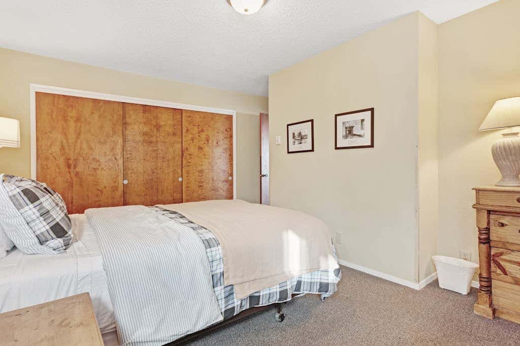 Dog-friendly oceanfront home with beach access, deck-minutes from town-EV Charger