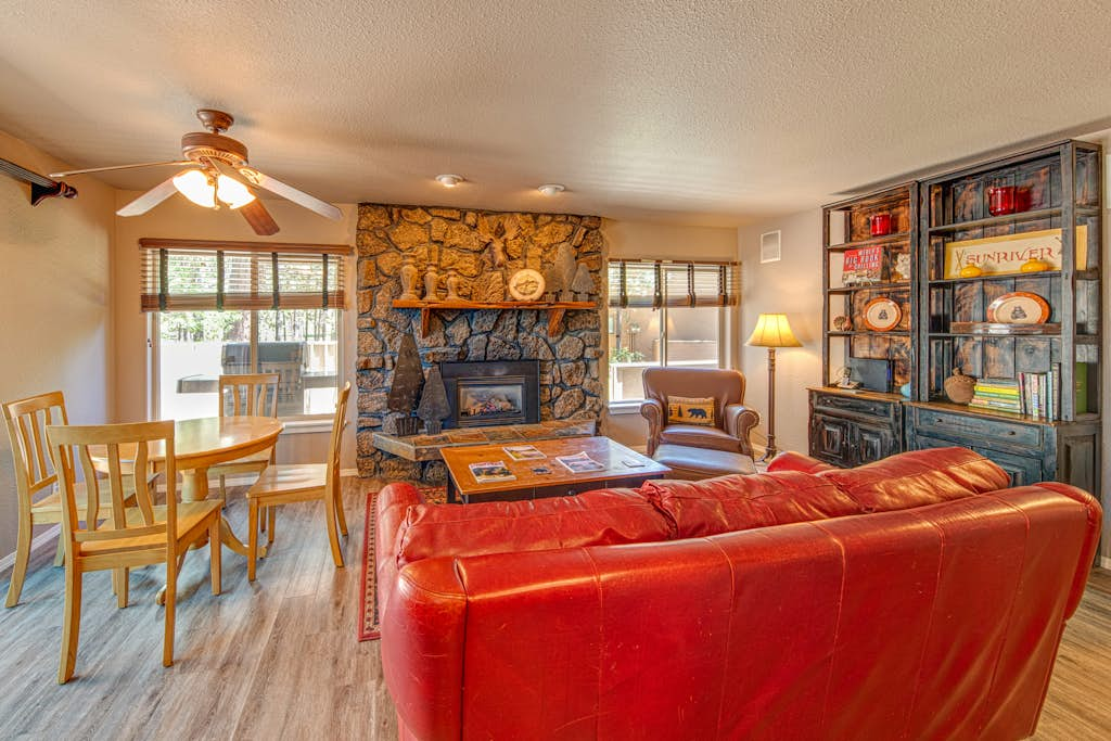 Spacious dog-friendly home with a game room, private hot tub, & SHARC access