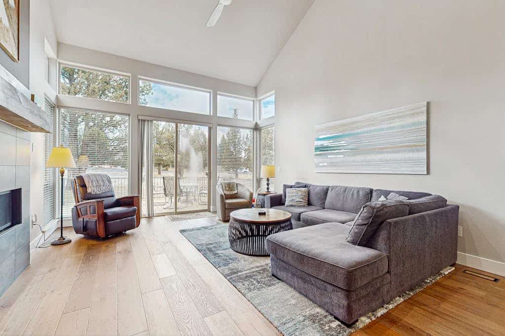 Eagle Crest Family Retreat-Newly remodeled