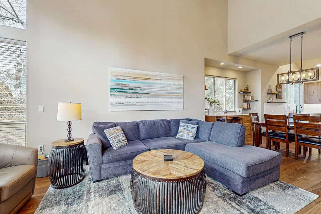 Eagle Crest Family Retreat-Newly remodeled