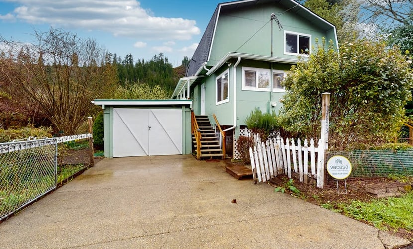 The Siuslaw Barnhouse