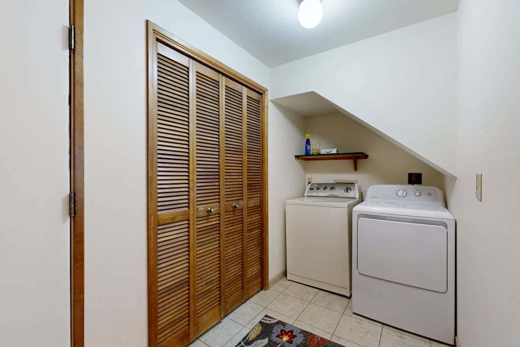 Secluded delight with pools, private hot tub, & central AC