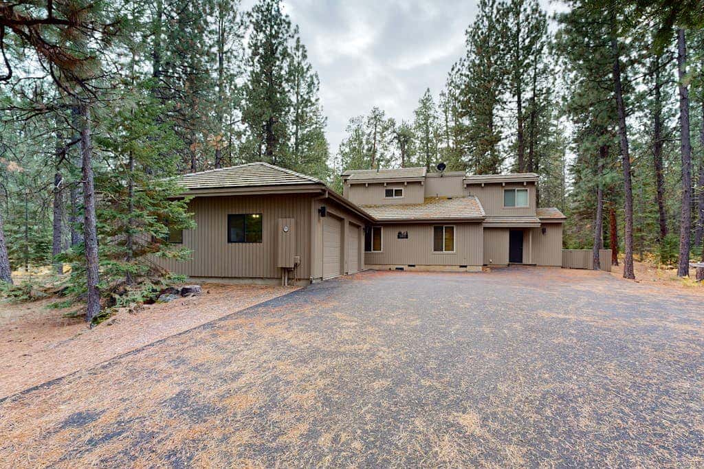 Secluded delight with pools, private hot tub, & central AC