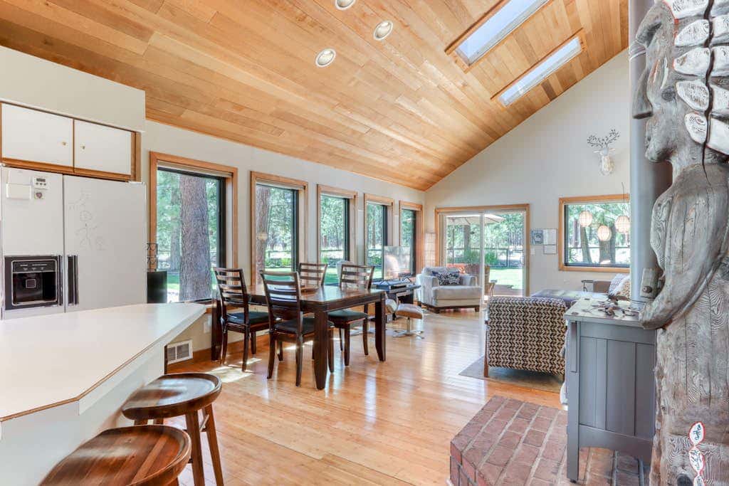 Home with a private hot tub, shared pool, & National Forest at your backdoor