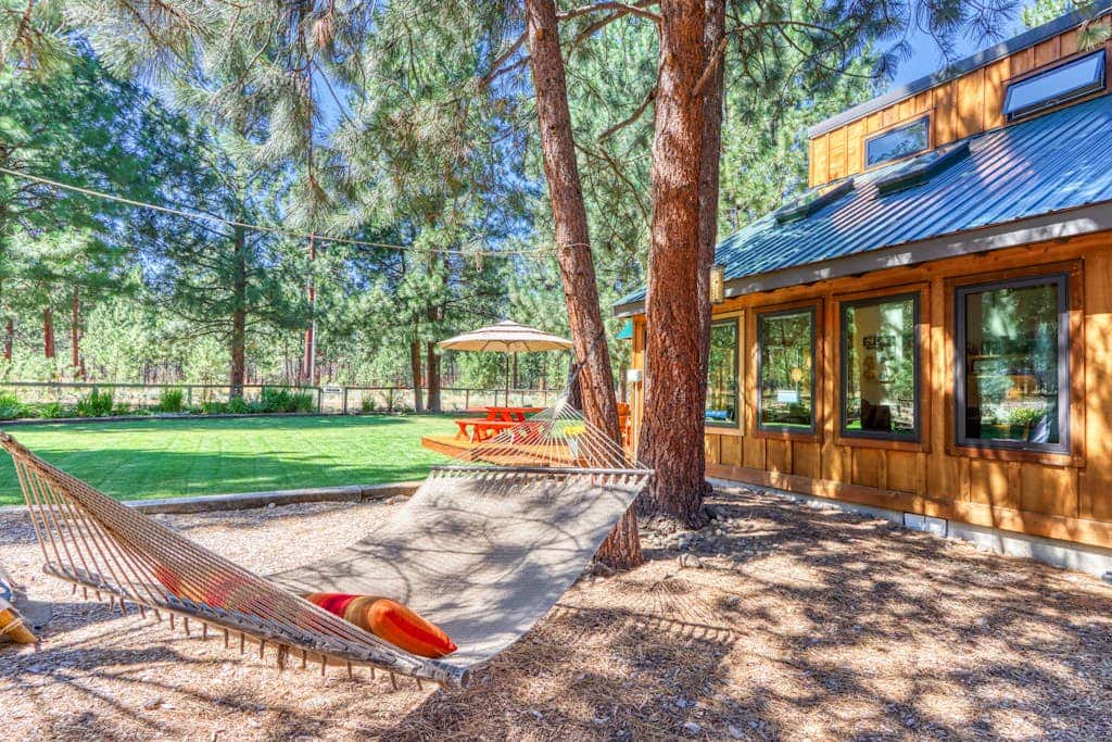 Home with a private hot tub, shared pool, & National Forest at your backdoor