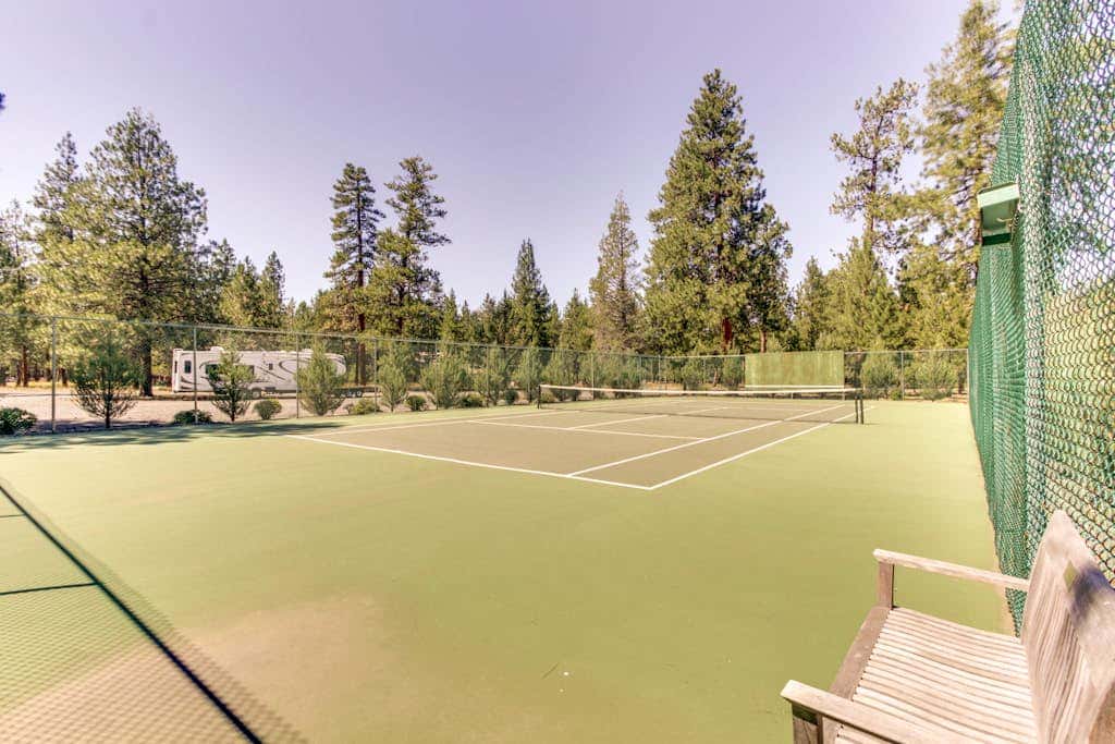 Home with a private hot tub, shared pool, & National Forest at your backdoor