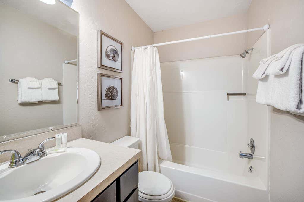Convenient oceanfront studio condo with ocean view and seasonal pool