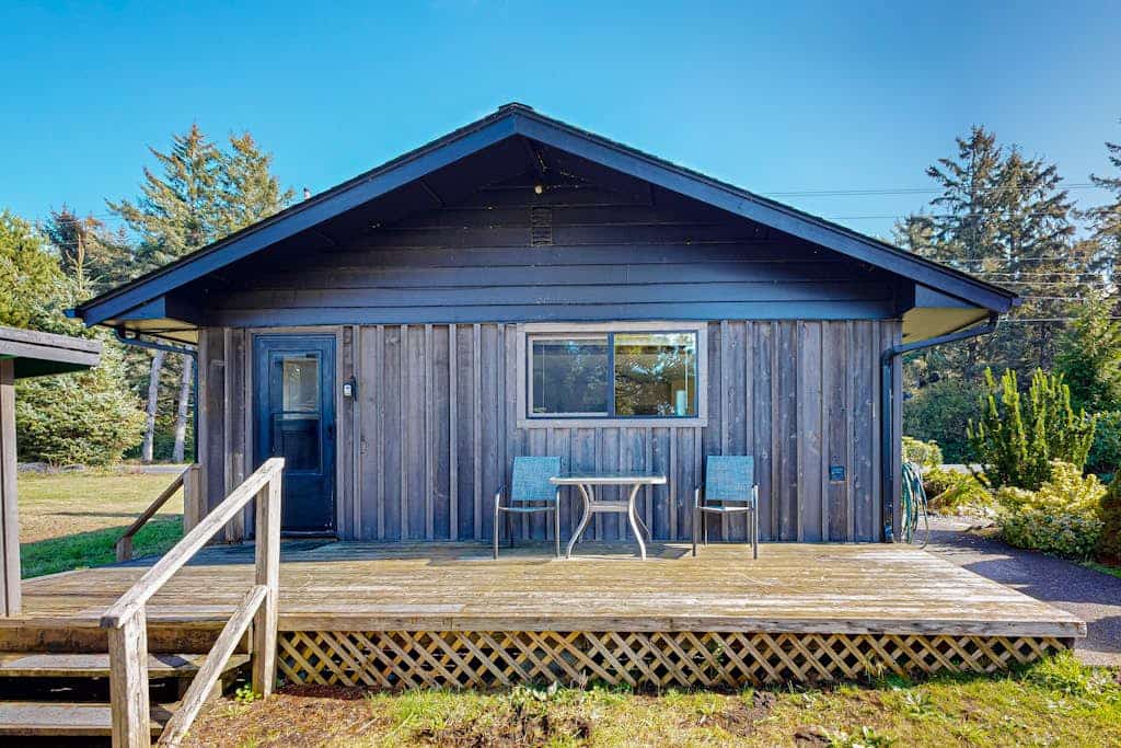 Cabin by the Sea