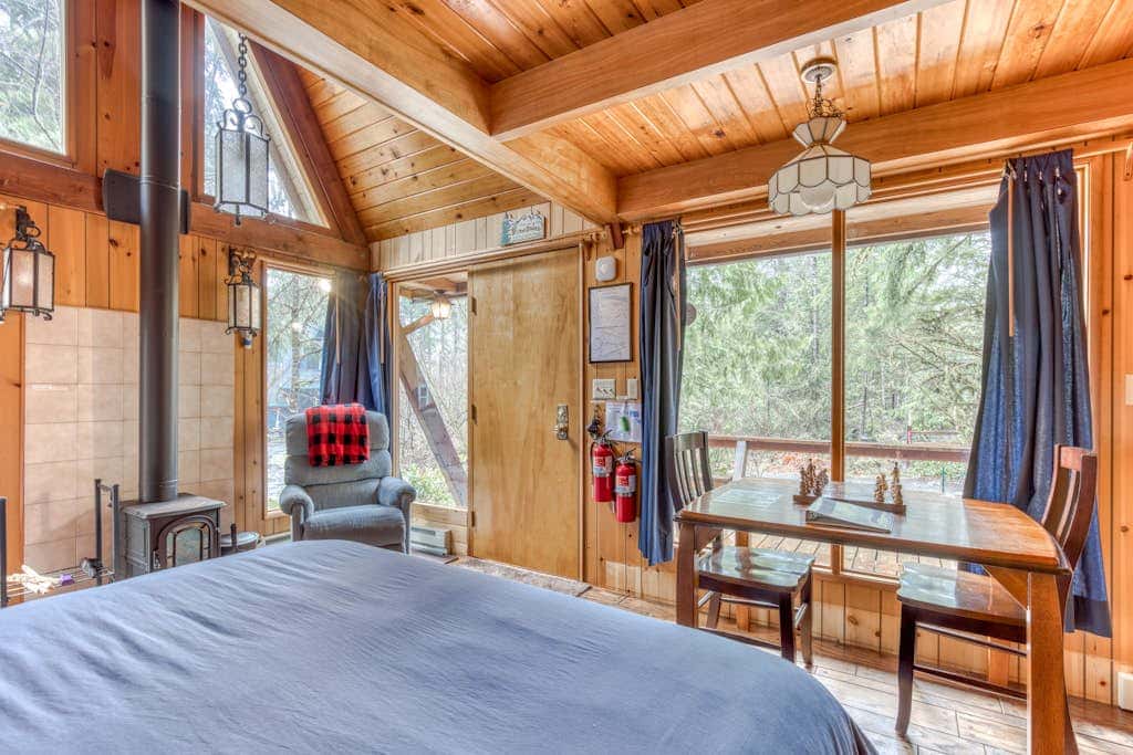 Intimate dog-friendly retreat with free WiFi, wood stove, & gas grill