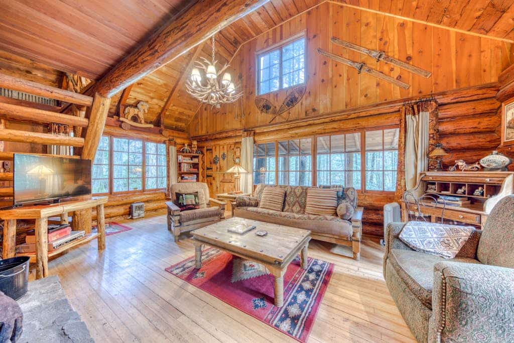 Zoe's Log Cabin