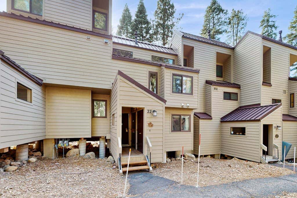 Cute condo with shared pool, hot tub and tennis