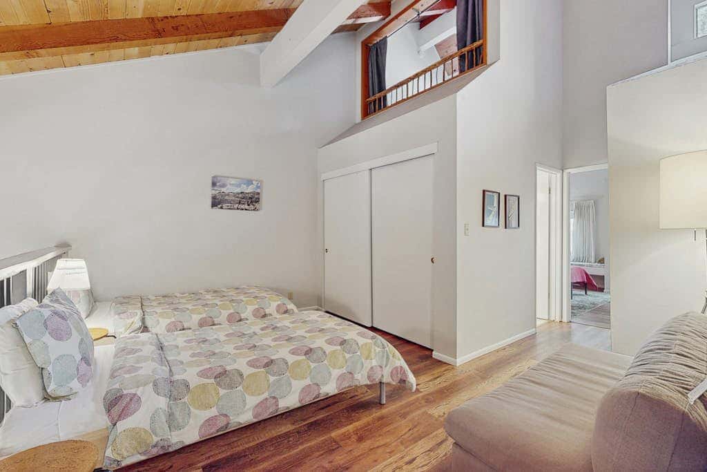 Cute condo with shared pool, hot tub and tennis