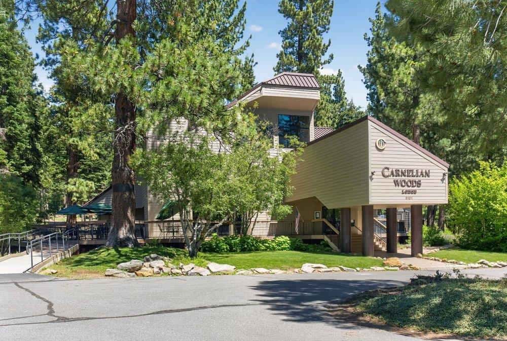 Cute condo with shared pool, hot tub and tennis
